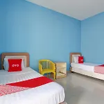 Oyo 93360 Wisma Subur Syariah