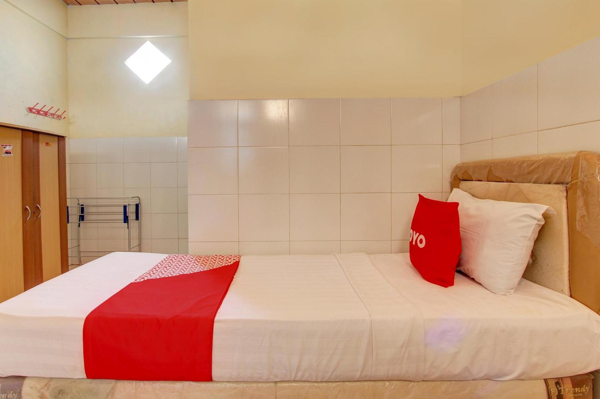 Oyo 93360 Subur Syariah Hotel