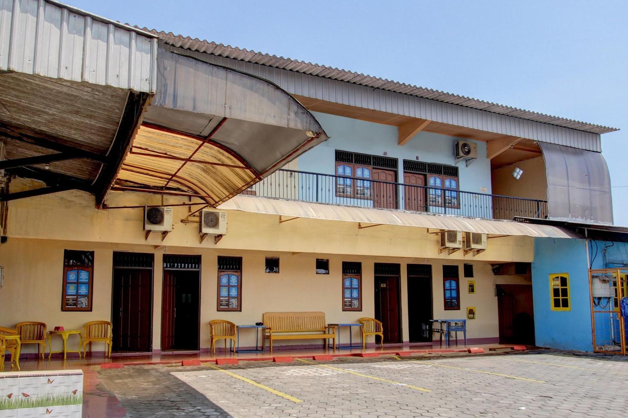Hotel Oyo 93360 Subur Syariah Pekalongan